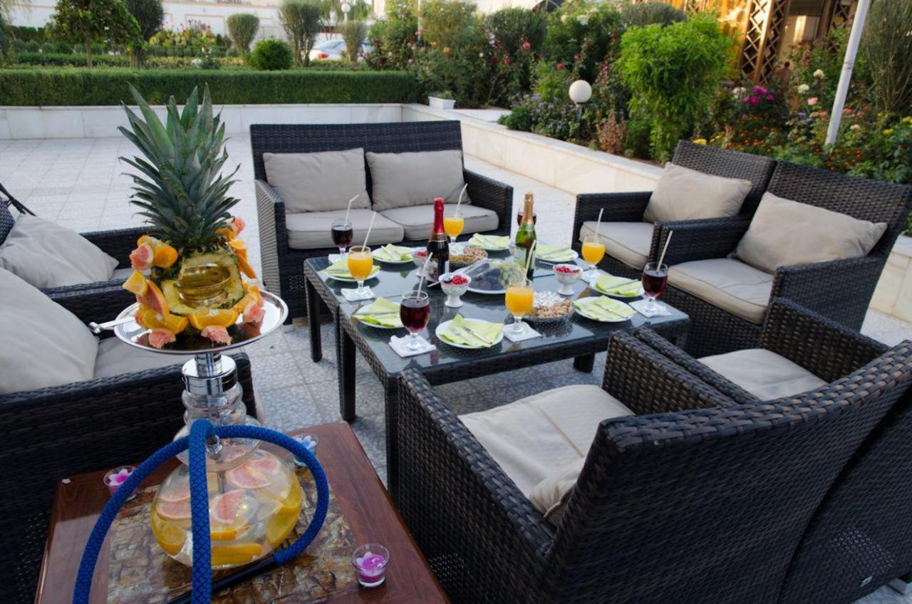Arg Hotel Herat Exterior photo